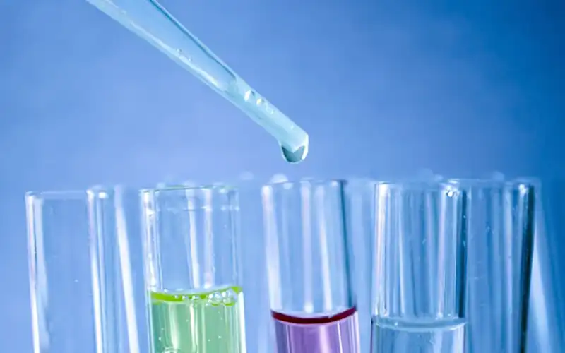 fiolki laboratoryjne