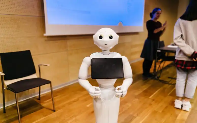 robot humanoidalny